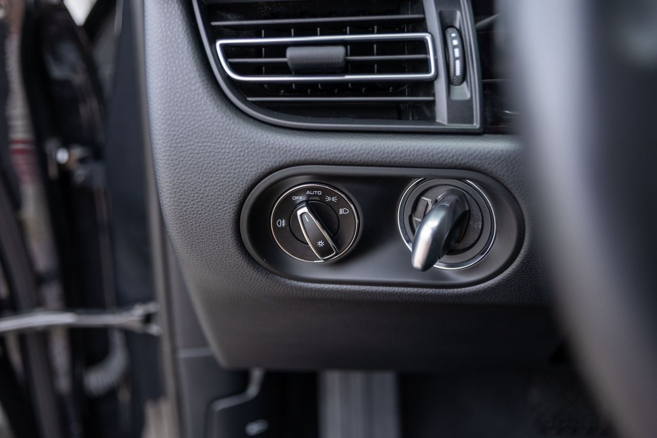 Used Car 2021 Porsche Macan  Base For Sale Under $35,000 In Austin, Texas