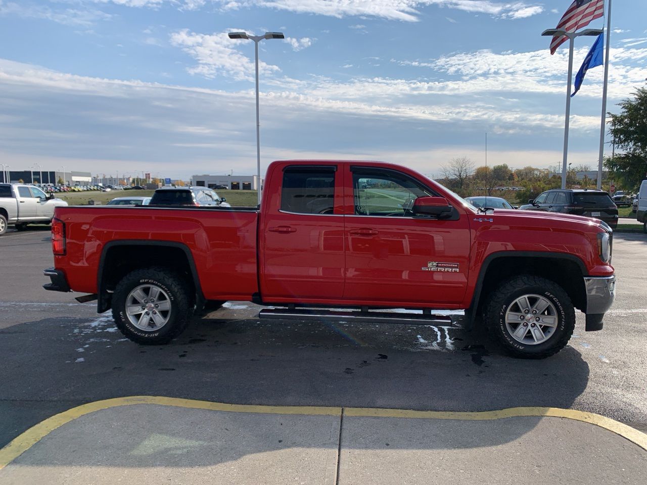 2018 GMC Sierra 1500 SLE 2