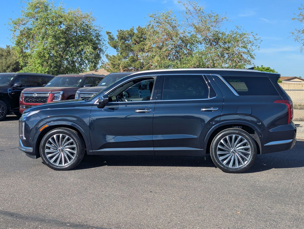 View vehicle photo 5