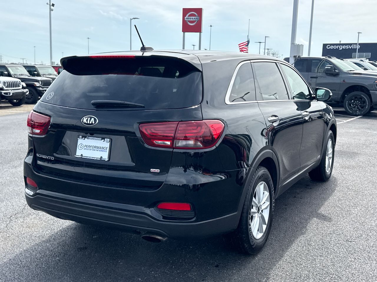 View vehicle photo 3