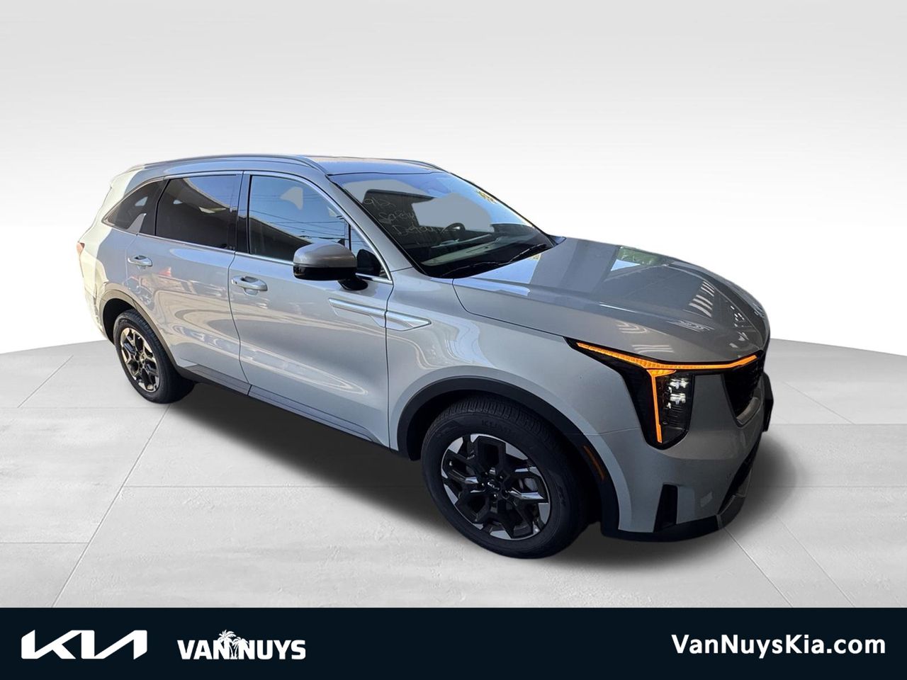 White (Ivory Silver) 2026 Kia Sorento SUV / Crossover Front-Wheel Drive 8-Speed Automatic
