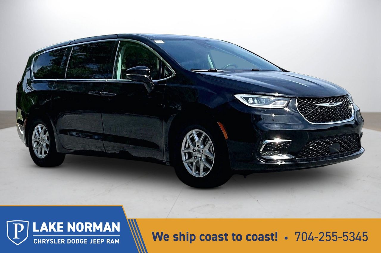 Diamond Black Crystal Pearlcoat 2024 Chrysler Pacifica Minivan Front-Wheel Drive 9-Speed Automatic