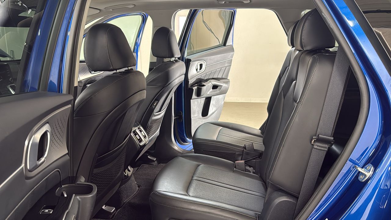 Used 2021 Blue Kia SX image 15