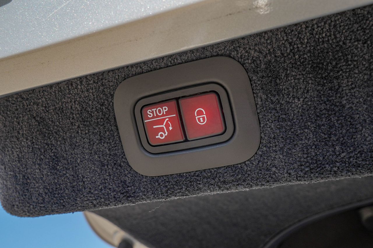 Used Car 2022 Aston Martin Dbx  Base For Sale Under $120,000 In Austin, Texas