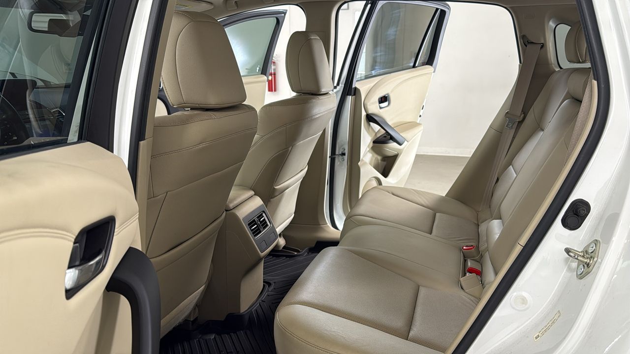 Used 2017  Acura Advance Package image 15