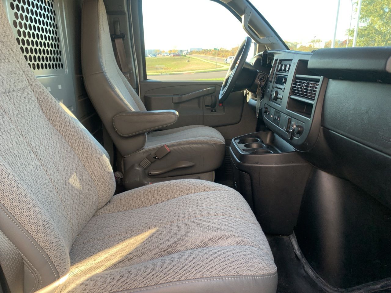 2019 Chevrolet Express 2500 Work Van 13