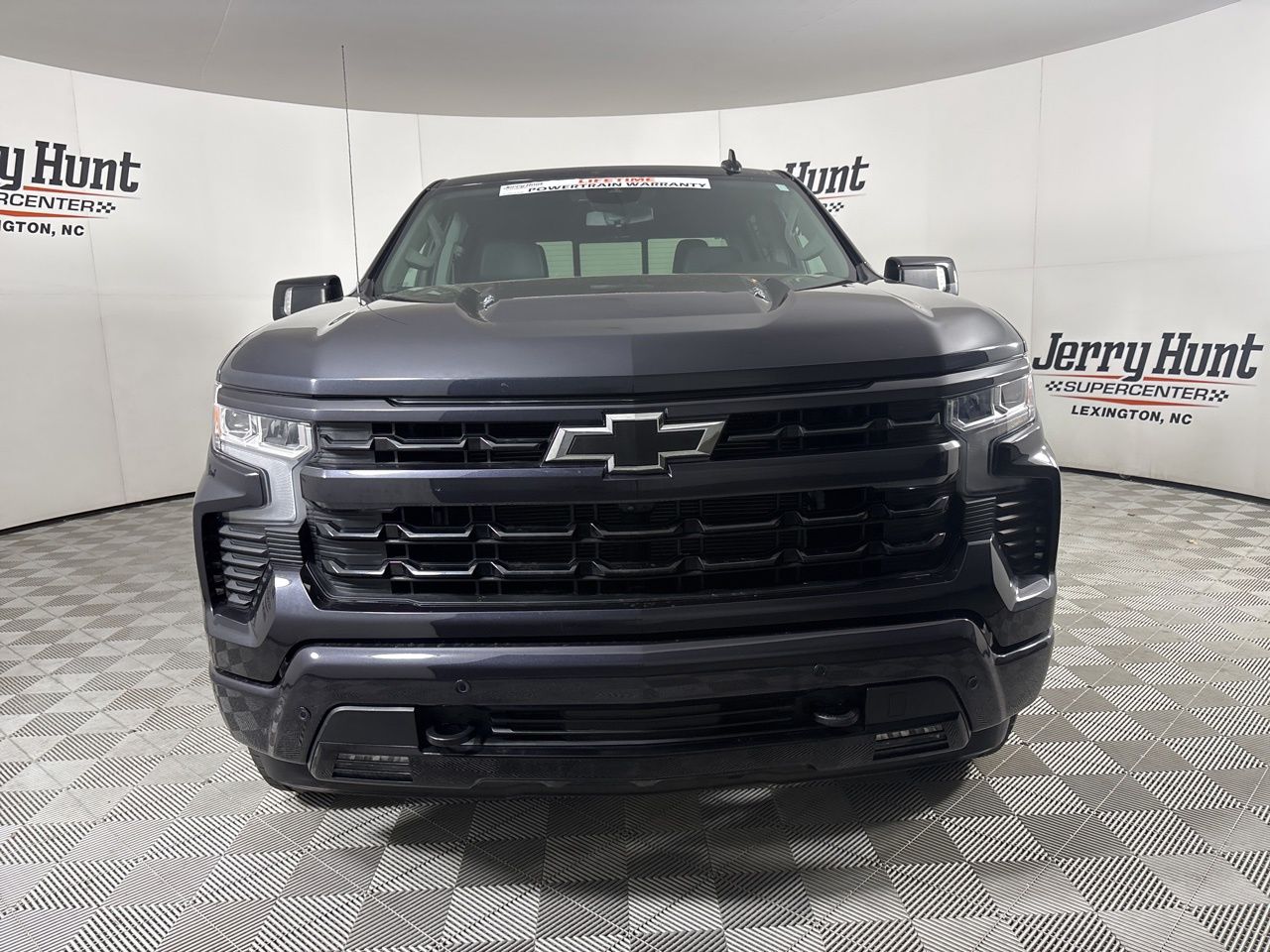 View vehicle photo 3