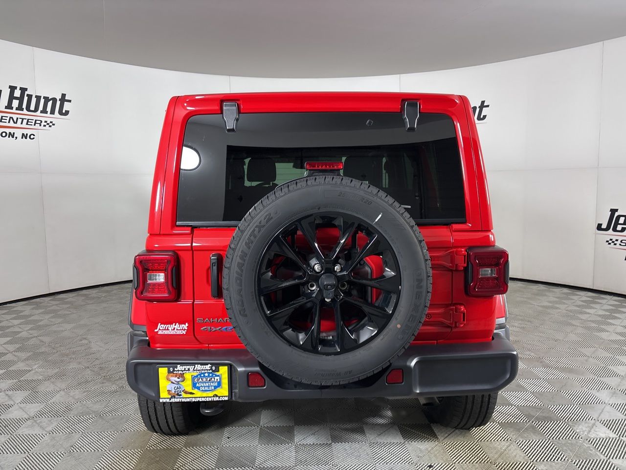 View vehicle photo 5