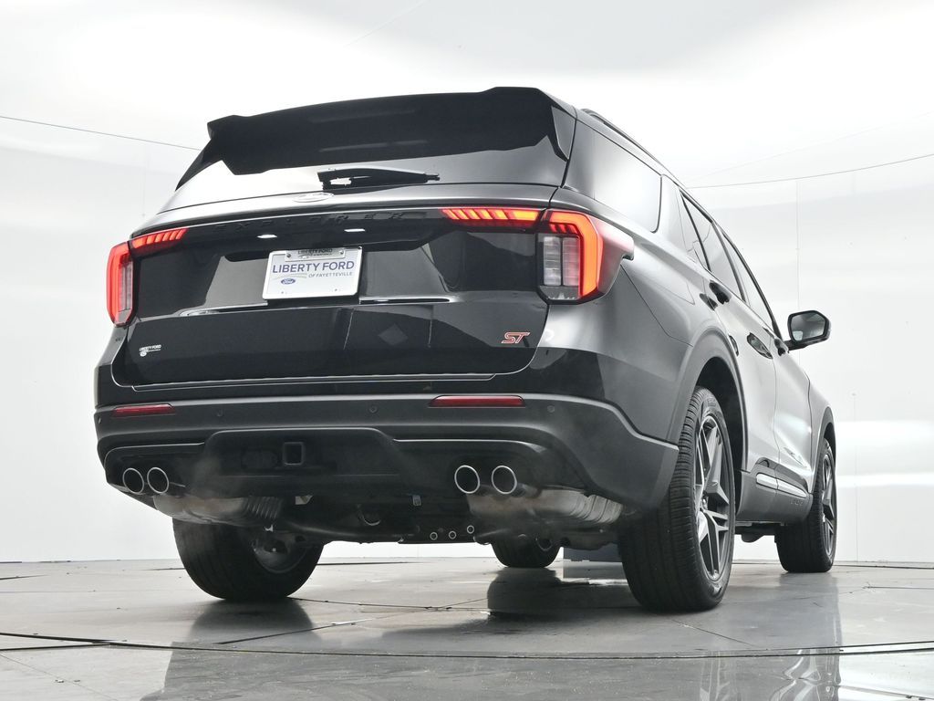 New 2026 Black Ford ST image 32