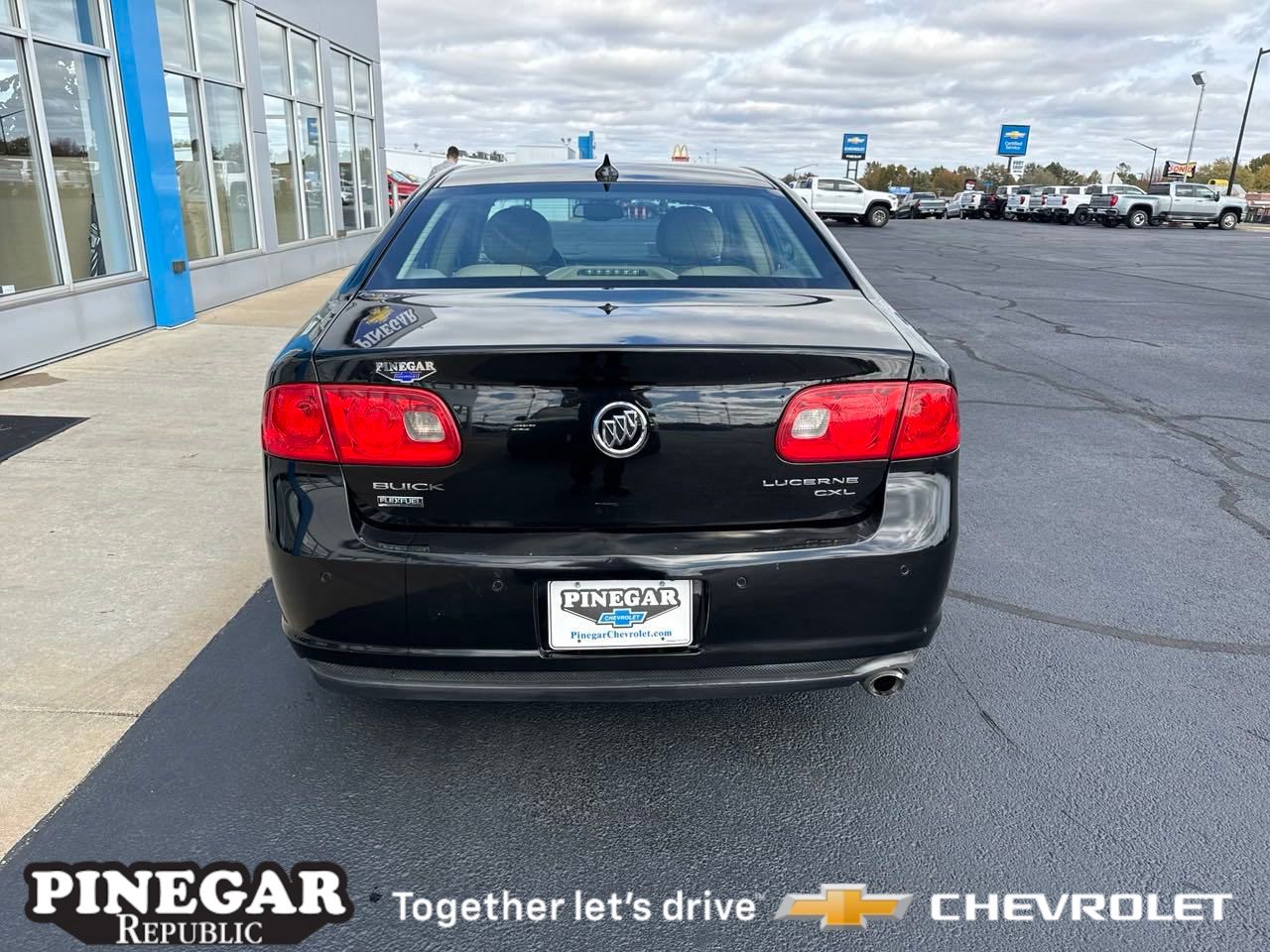 2011 Buick Lucerne CXL 26