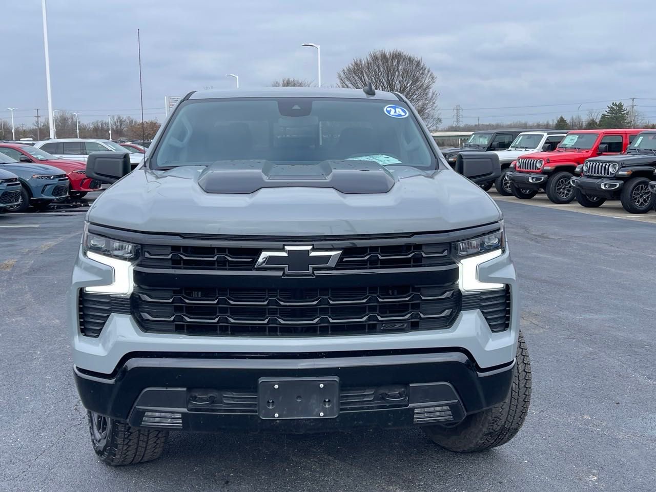 2024 Chevrolet Silverado 1500 LT Trail Boss 8