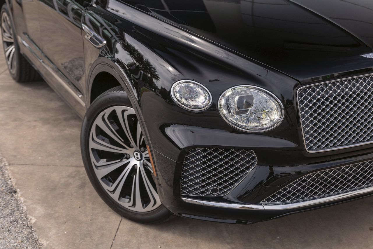 Used Car 2021 Bentley Bentayga  V8 For Sale Under $130,000 In Austin, Texas