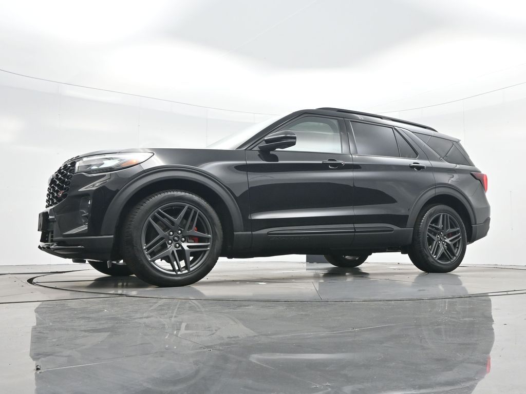 New 2026 Black Ford ST image 27