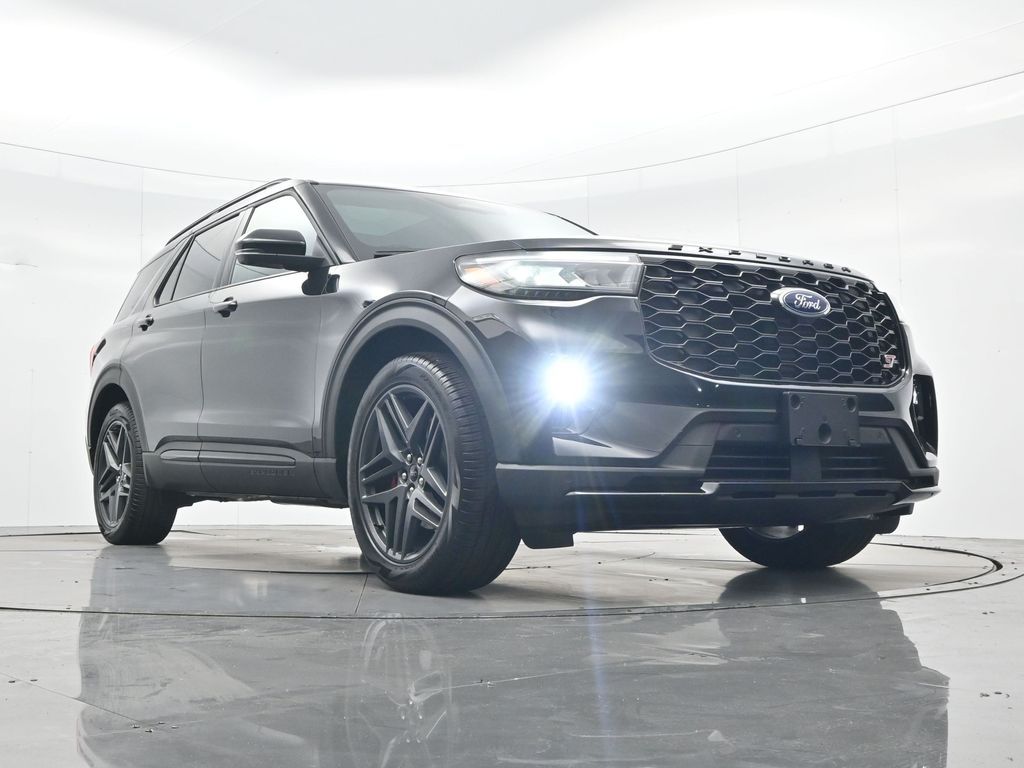 New 2026 Black Ford ST image 29