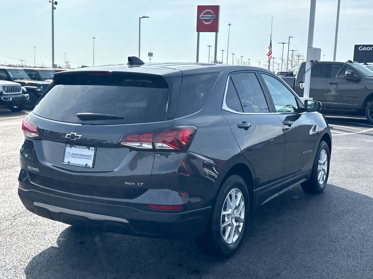 View vehicle photo 3