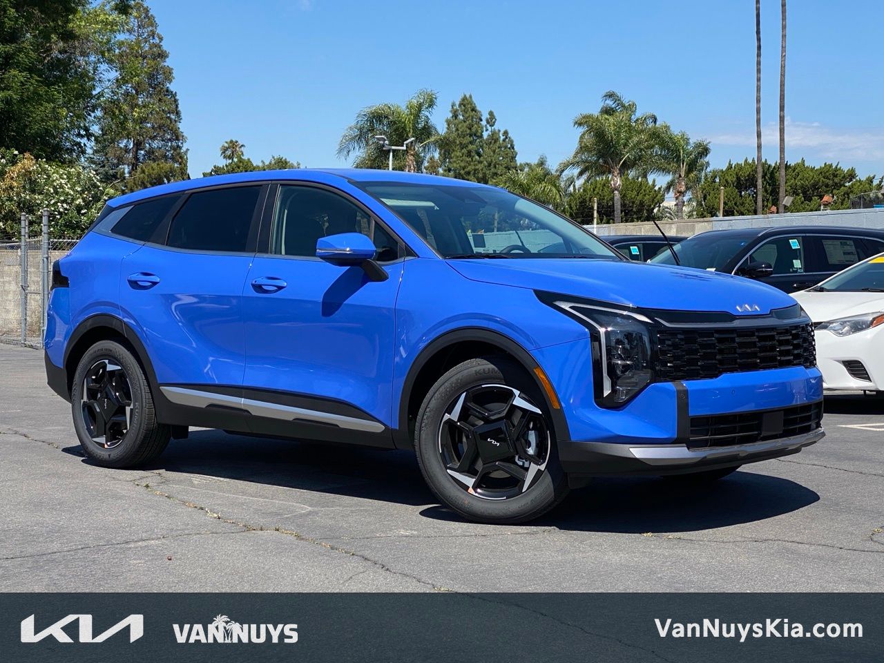 Blue 2026 Kia Sportage EX FWD SUV / Crossover Front-Wheel Drive 8-Speed Automatic