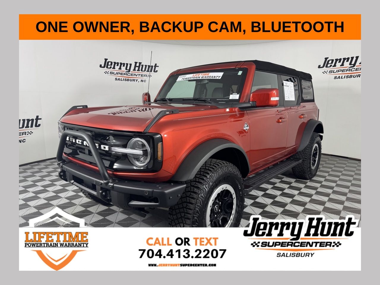 Hot Pepper Red Metallic Tinted Clearcoat 2023 Ford Bronco Outer Banks Advanced 4-Door 4WD SUV / Crossover Four-Wheel Drive Automatic