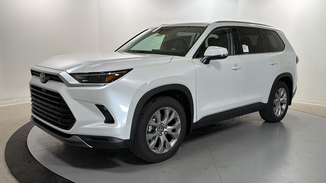 Pearl 2026 Toyota Grand Highlander SUV / Crossover All-Wheel Drive 8-Speed Automatic