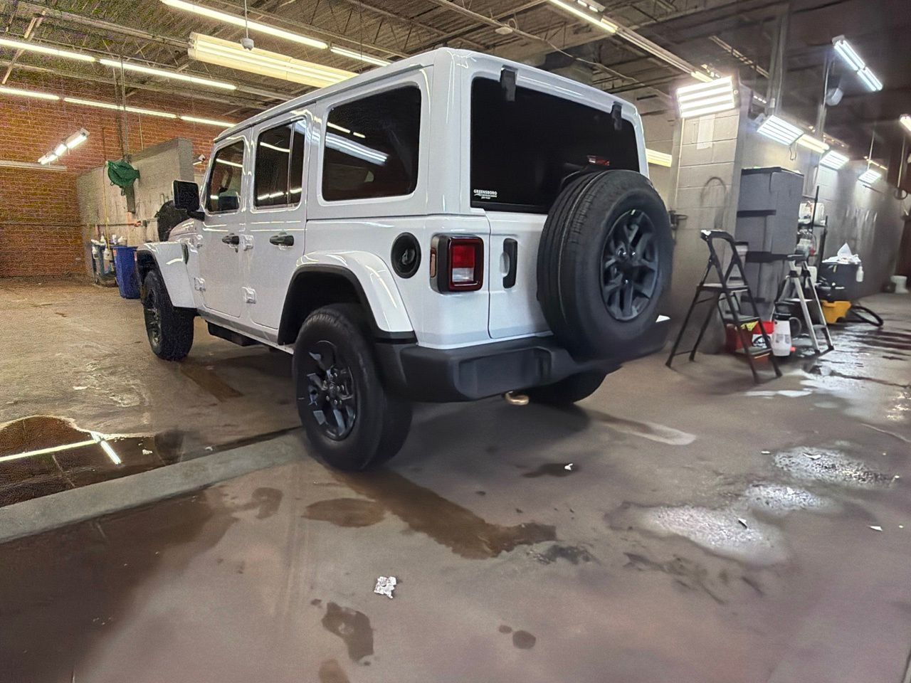 New 2026 White Jeep 85th Anniversary Edition image 3