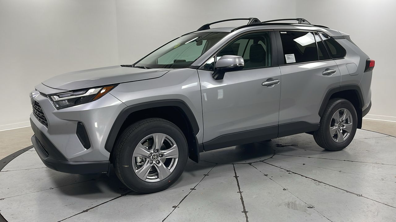 Silver Sky Metallic 2025 Toyota RAV4 XLE AWD SUV / Crossover All-Wheel Drive 8-Speed Automatic