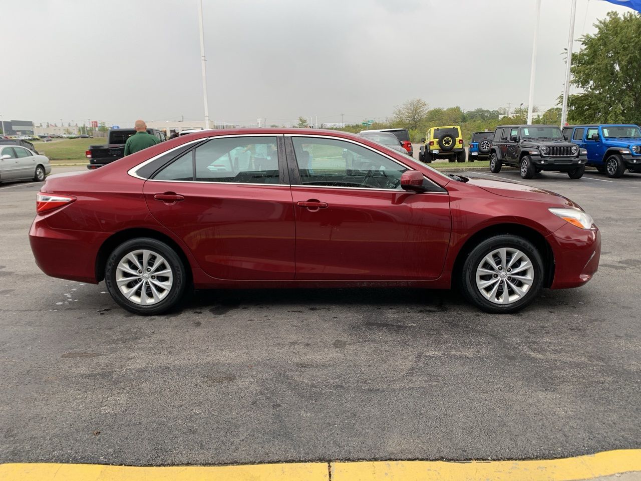 2017 Toyota Camry LE 2