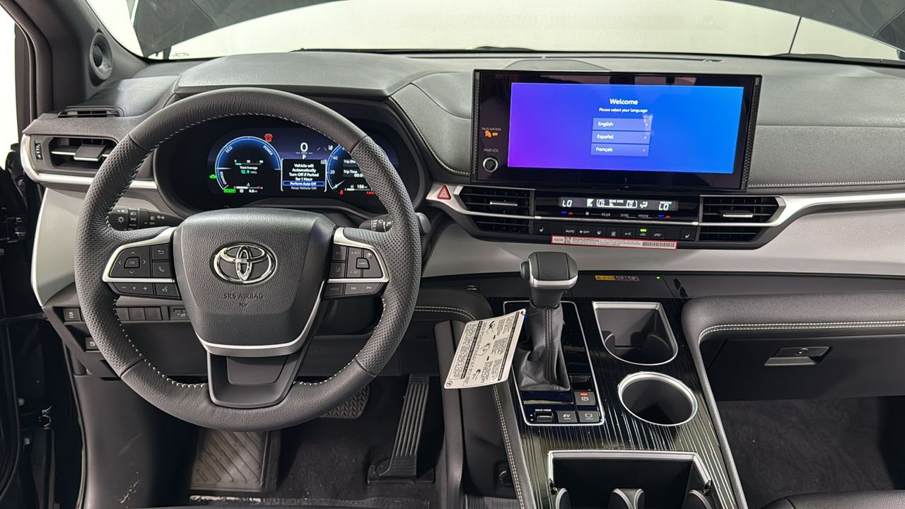 Midnight Black 2026 Toyota Sienna XSE 7-Passenger FWD Minivan Front-Wheel Drive Continuously Variable Transmission