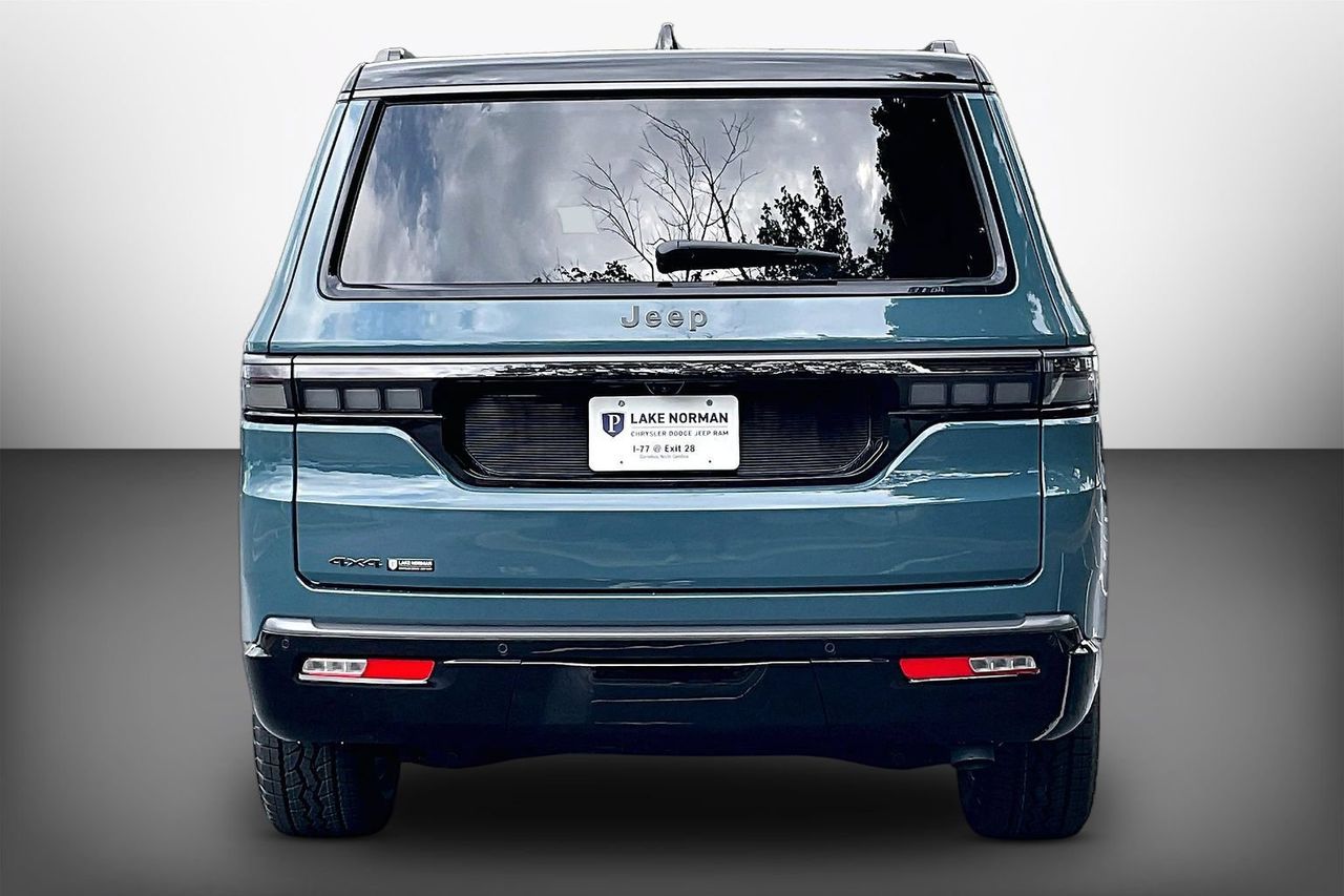 New 2026 Blue Jeep Upland image 7