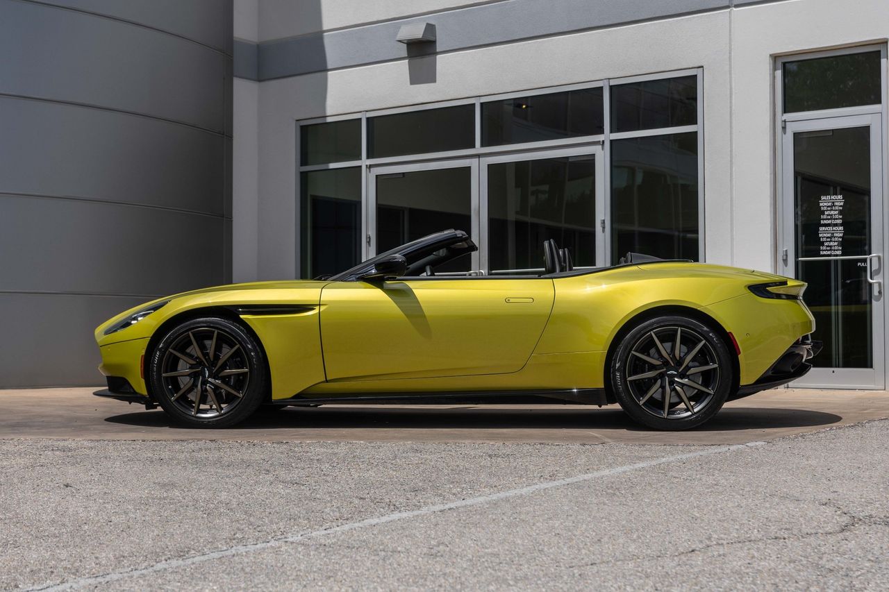 Used Car 2022 Aston Martin Db11  Volante For Sale Under $170,000 In Austin, Texas