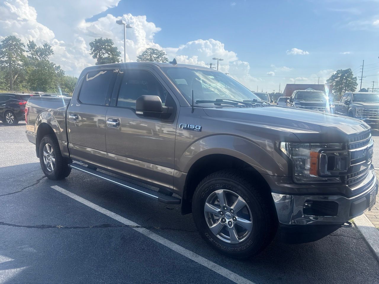 Used 2019 Gray Ford XLT image 3
