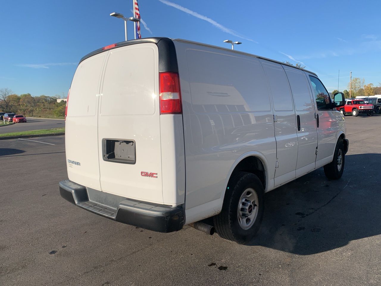 2019 GMC Savana 2500 Work Van 3