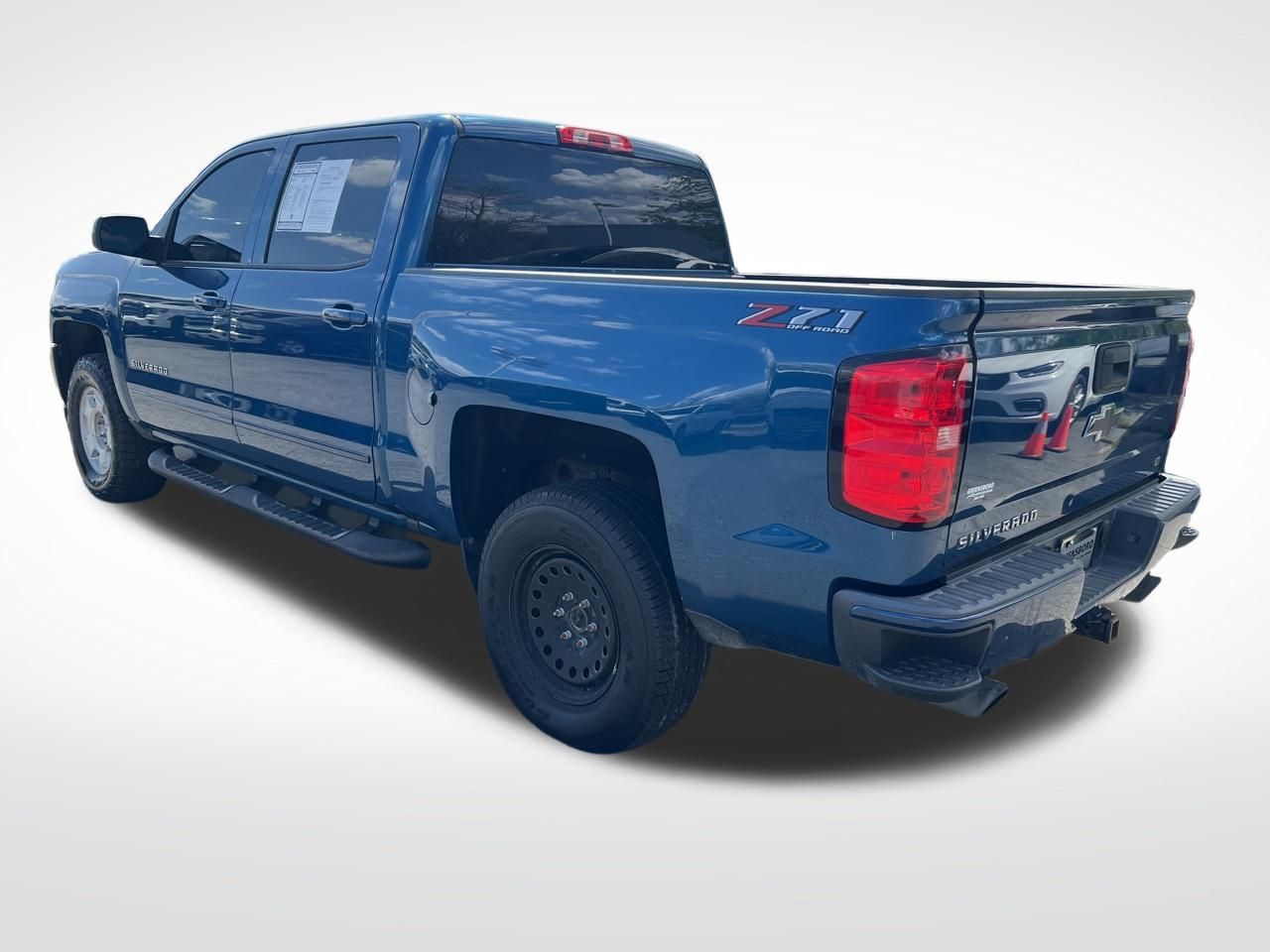 View vehicle photo 3