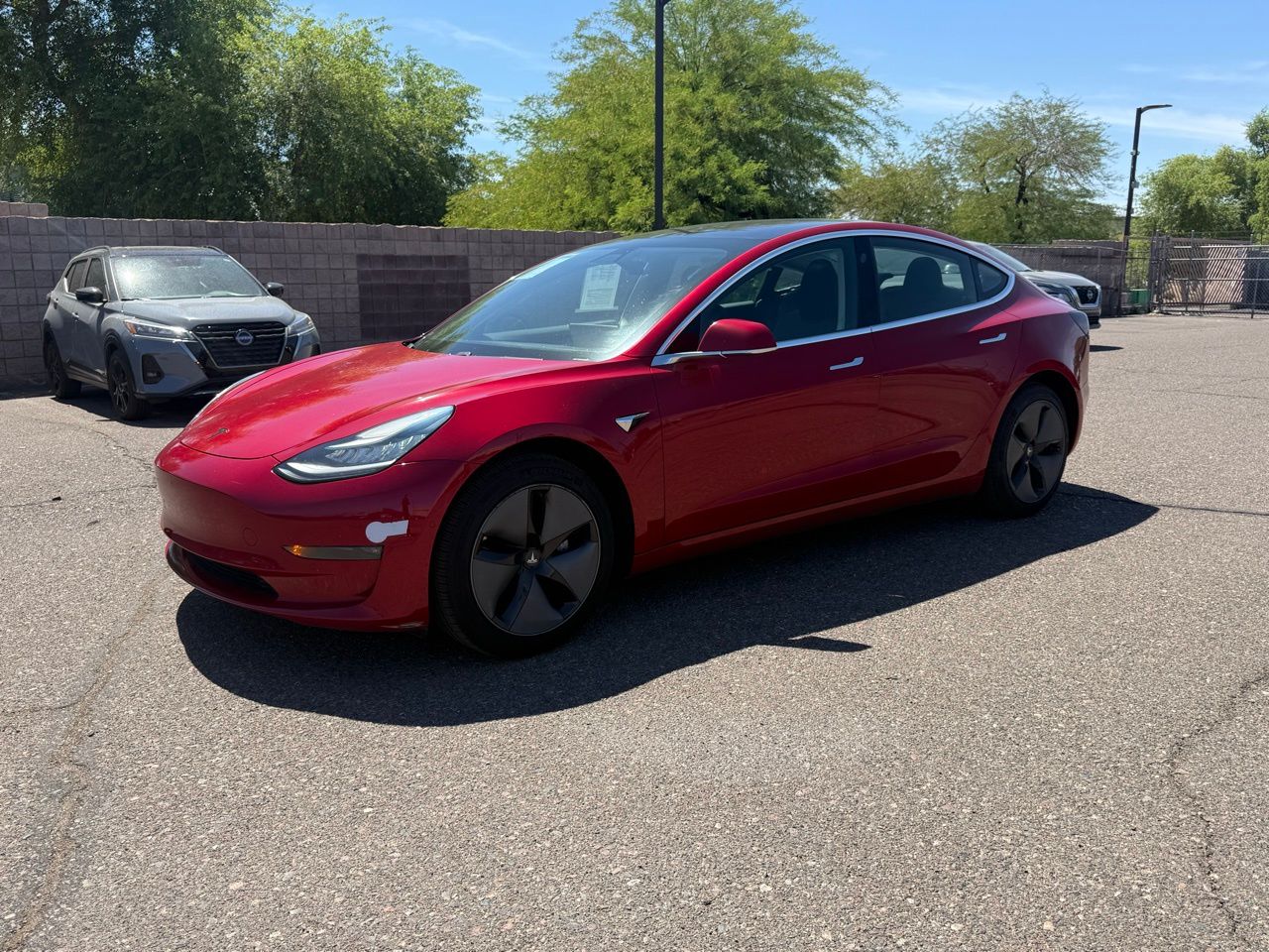 Red Multi-Coat 2018 Tesla Model 3 Long Range RWD Sedan Rear-Wheel Drive Automatic