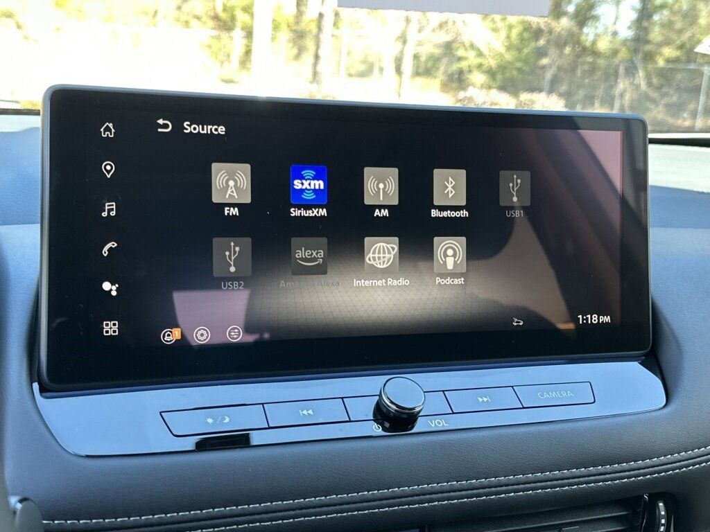 View vehicle photo 7