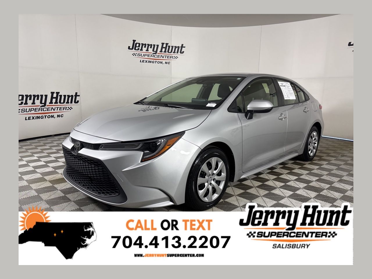 Classic Silver Metallic 2020 Toyota Corolla LE FWD Sedan Front-Wheel Drive Continuously Variable Transmission