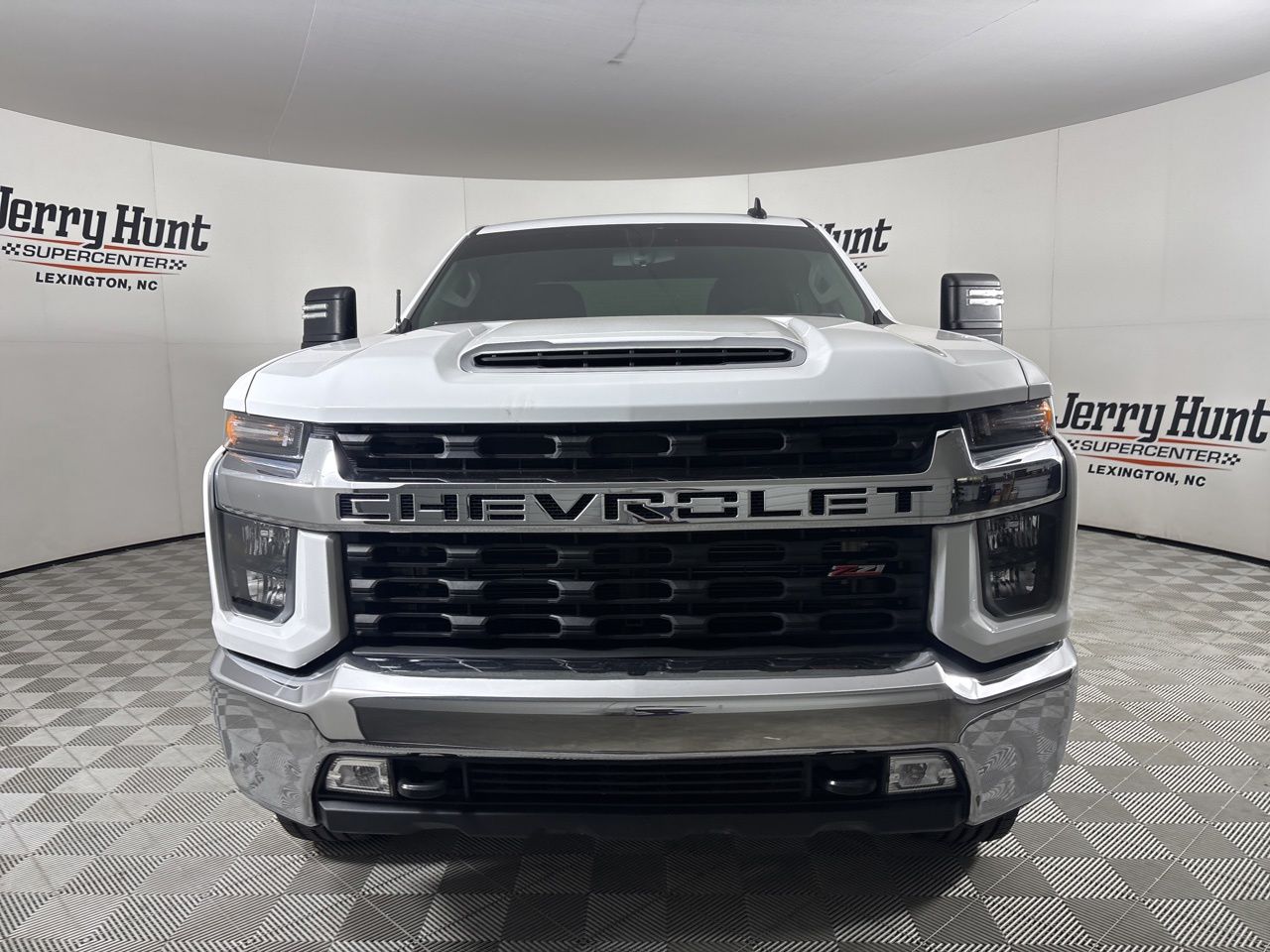 View vehicle photo 2