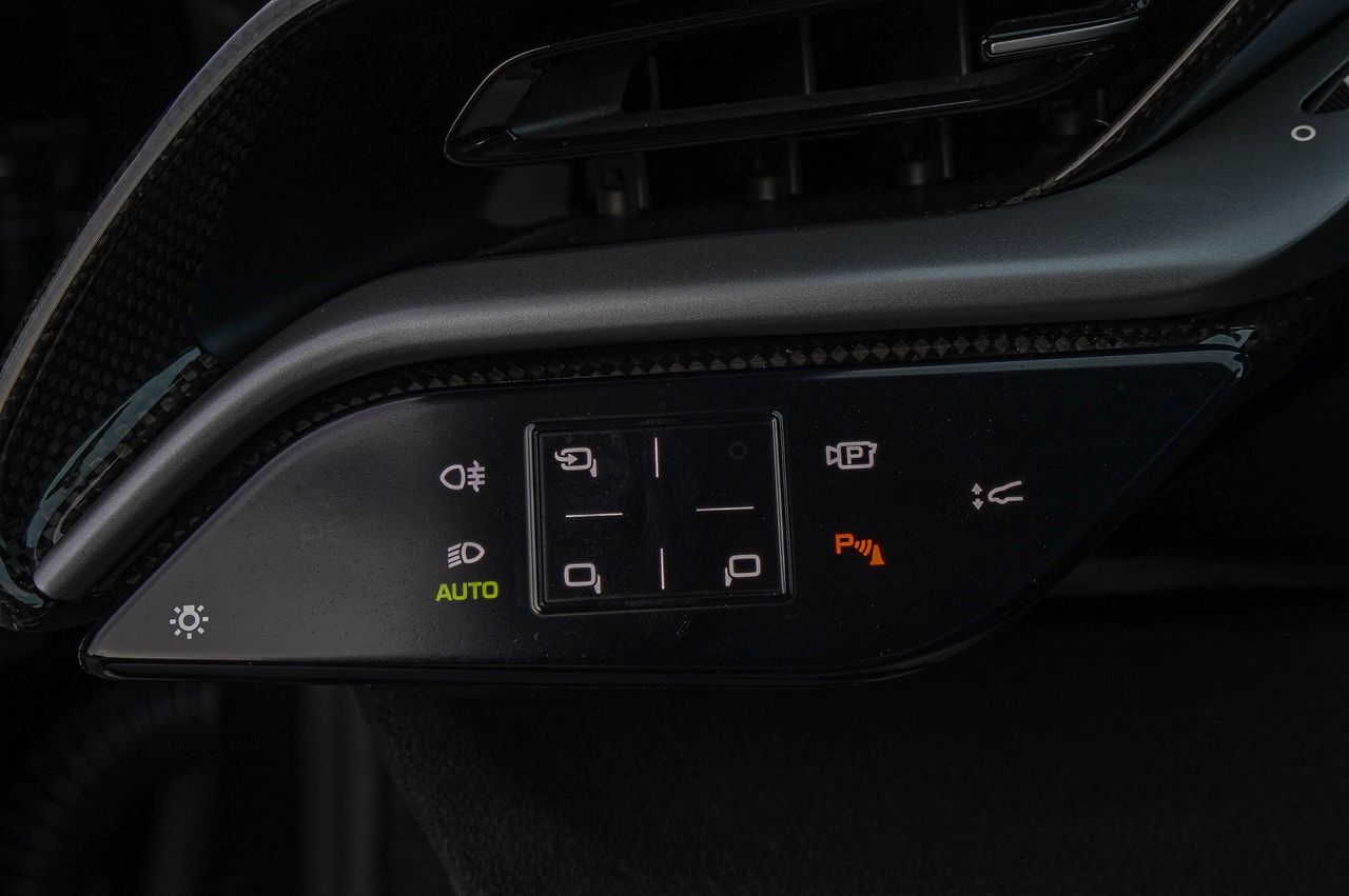 Used Car 2023 Ferrari Sf90 Spider  Base For Sale Under $620,000 In Austin, Texas