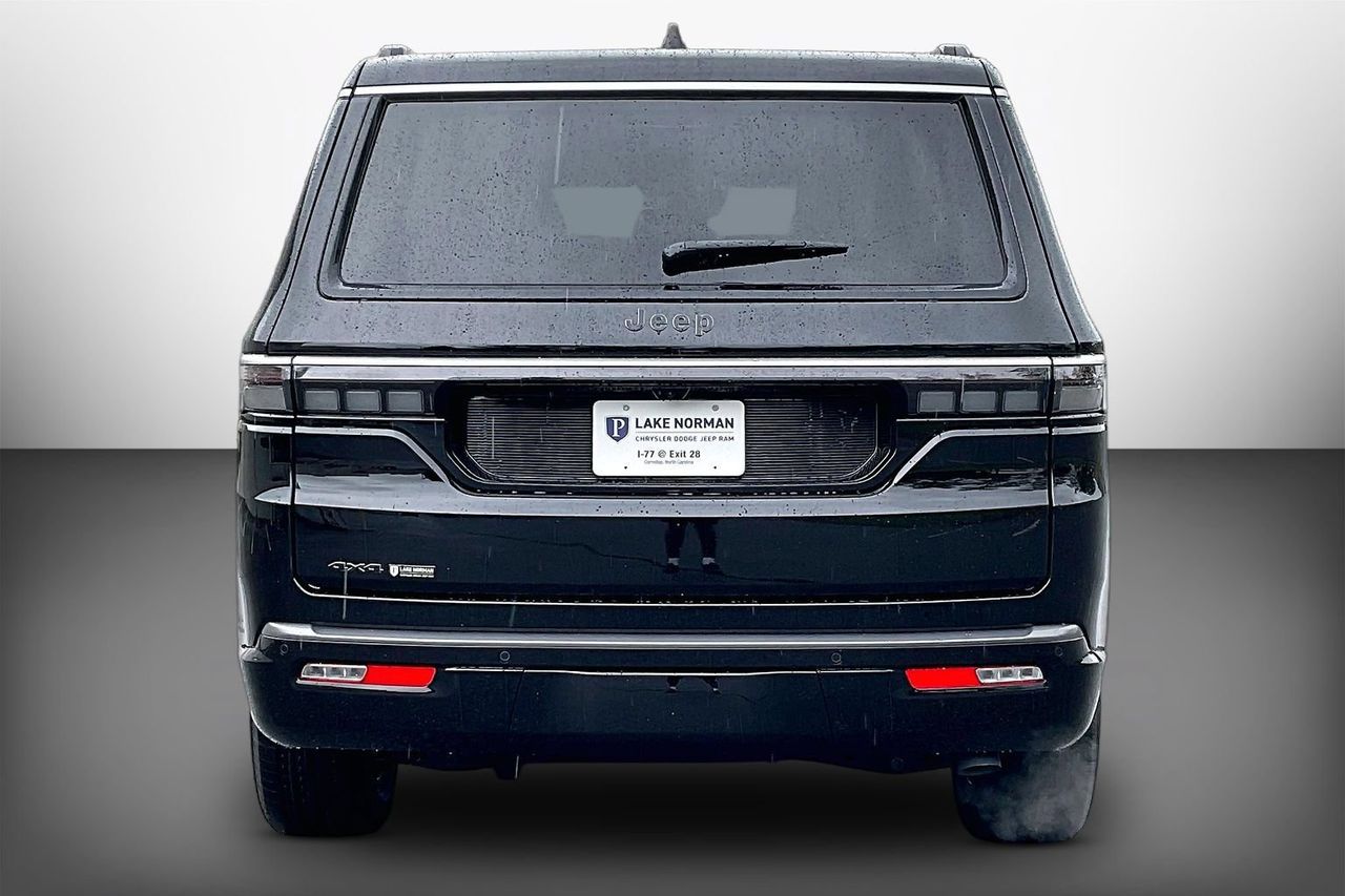New 2026 Black Jeep  image 7