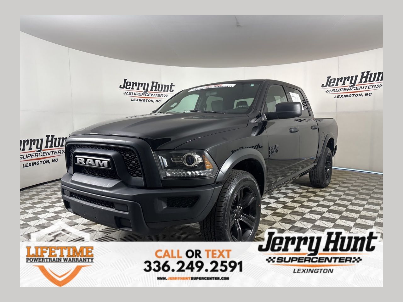 Diamond Black Crystal Pearlcoat 2024 RAM 1500 Classic Warlock Crew Cab 4WD Pickup Truck Four-Wheel Drive 8-Speed Automatic