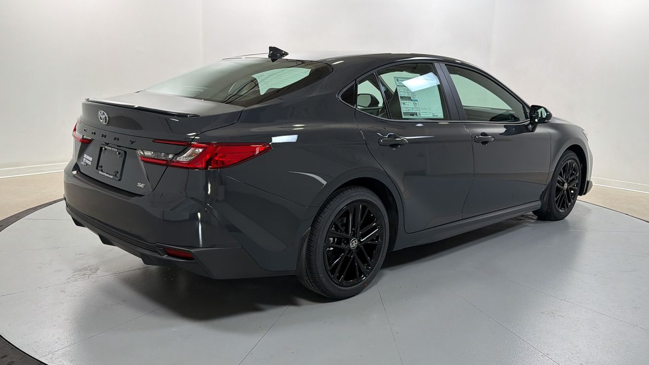 New 2026  Toyota SE image 5