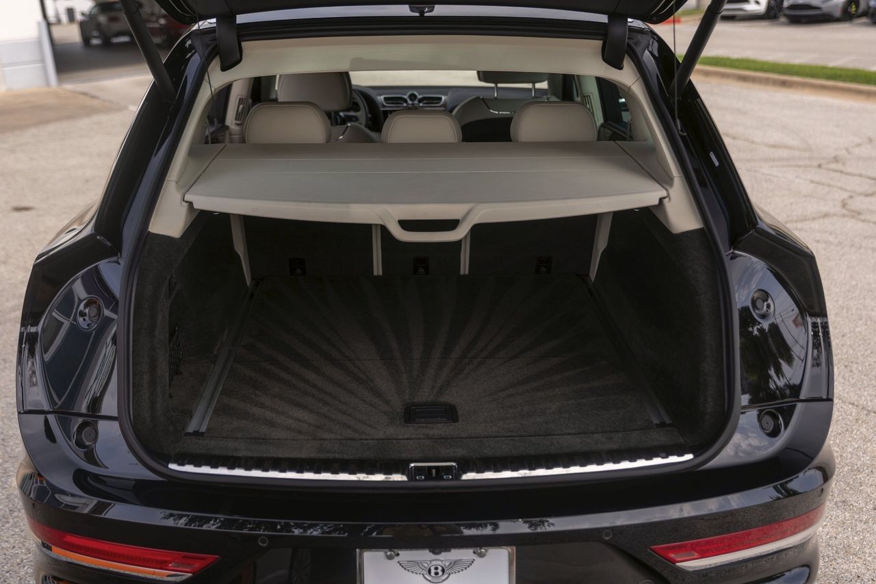 Used Car 2021 Bentley Bentayga  V8 For Sale Under $130,000 In Austin, Texas