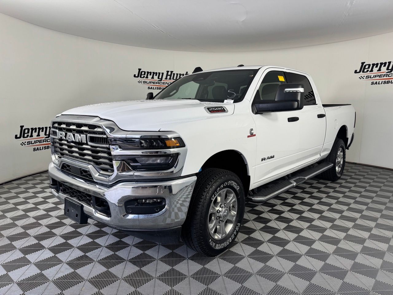 2025 RAM 2500 Big Horn Crew Cab 4WD