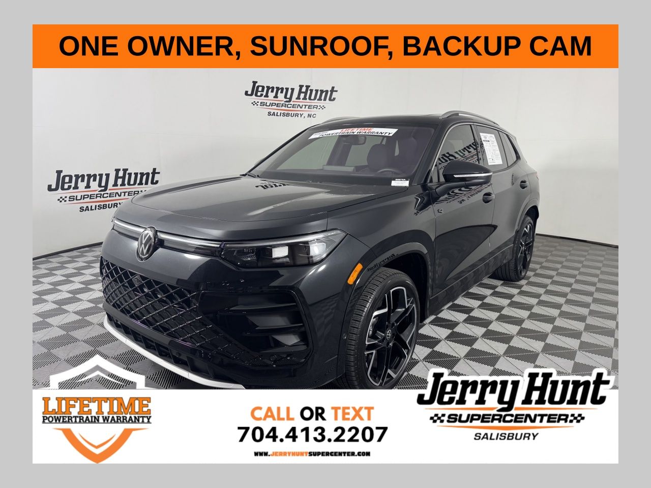 Deep Black Pearl 2025 Volkswagen Tiguan SEL R-Line 4Motion SUV / Crossover All-Wheel Drive 8-Speed Automatic