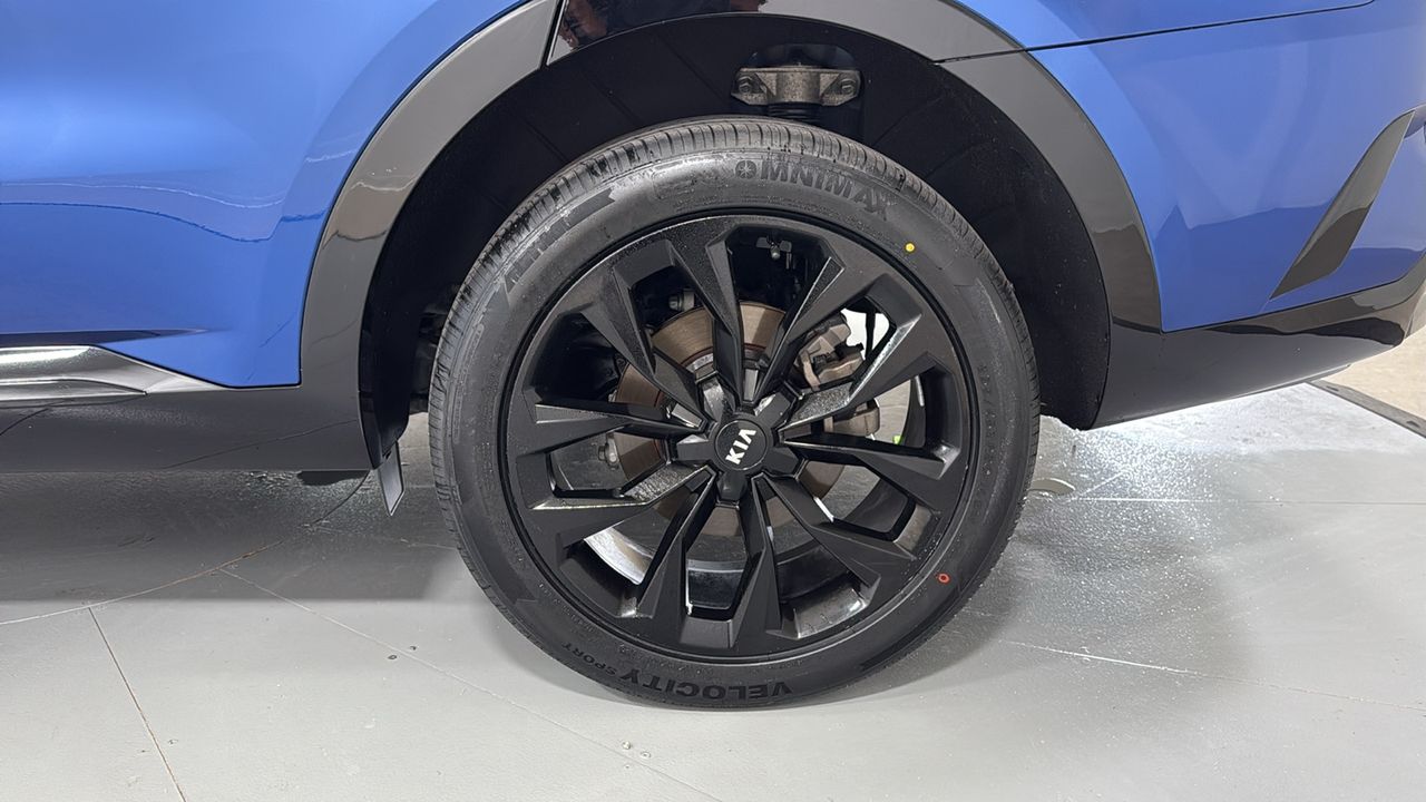 Used 2021 Blue Kia SX image 24