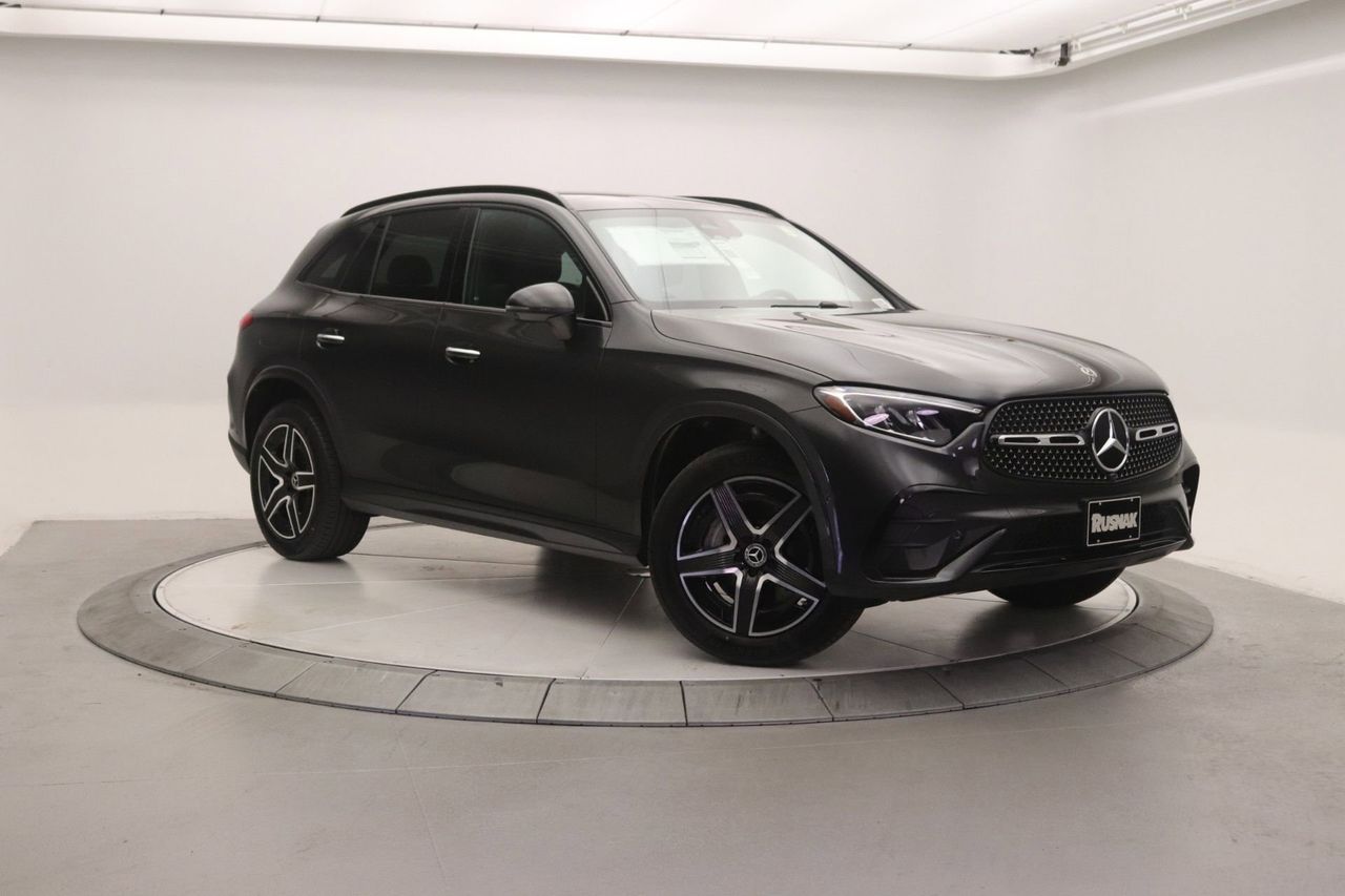 2026 Mercedes-Benz GLC 300 RWD