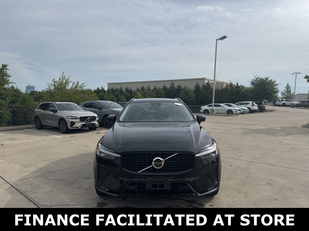 View vehicle photo 2