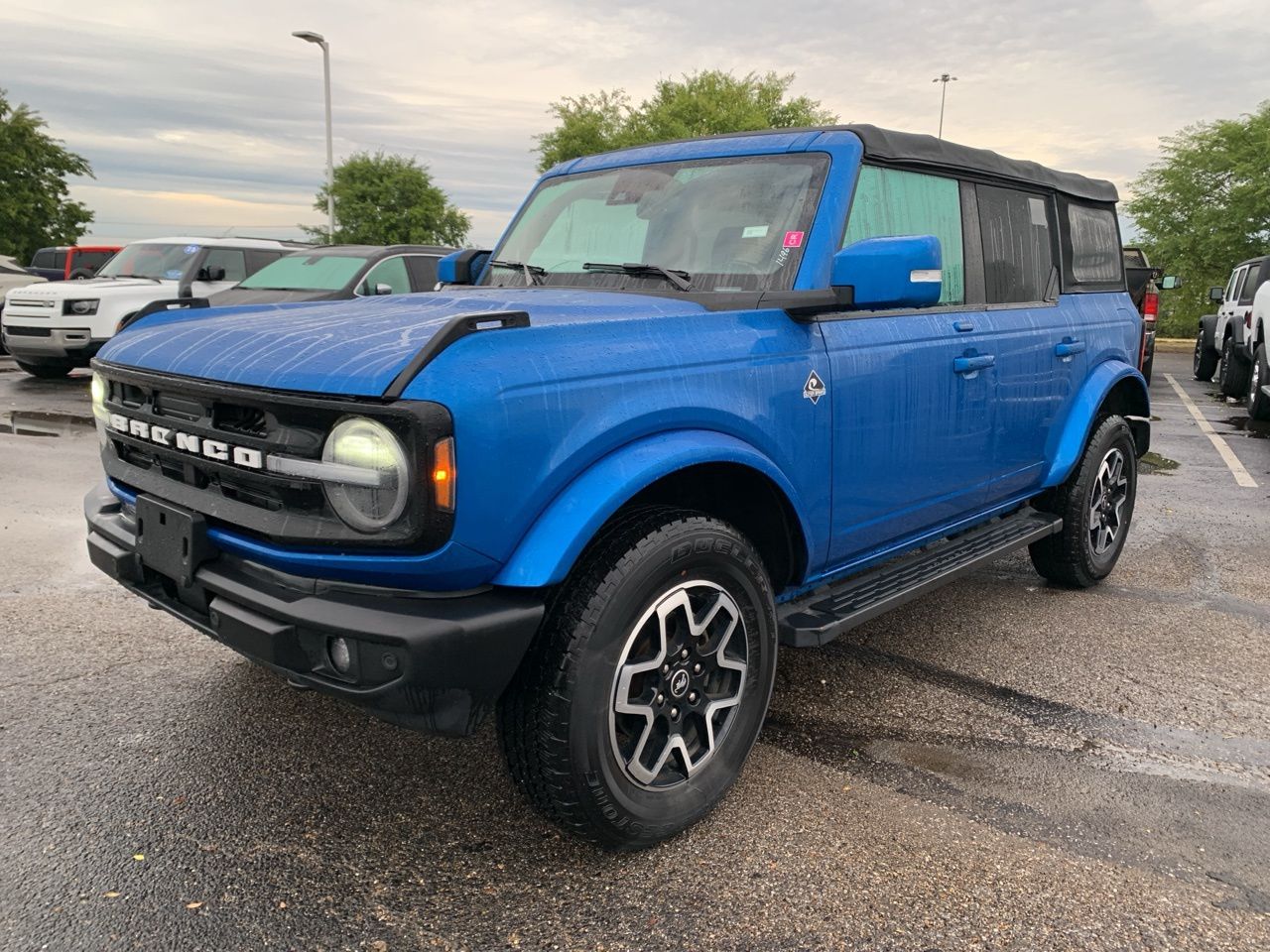 2022 Ford Bronco Outer Banks 7