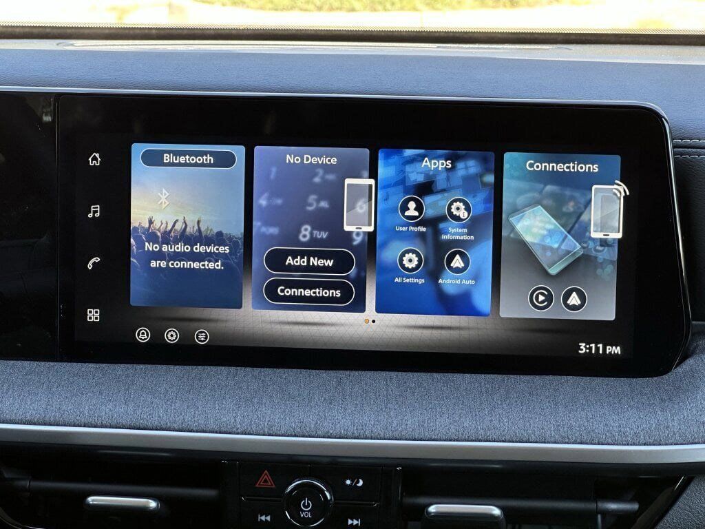 View vehicle photo 3