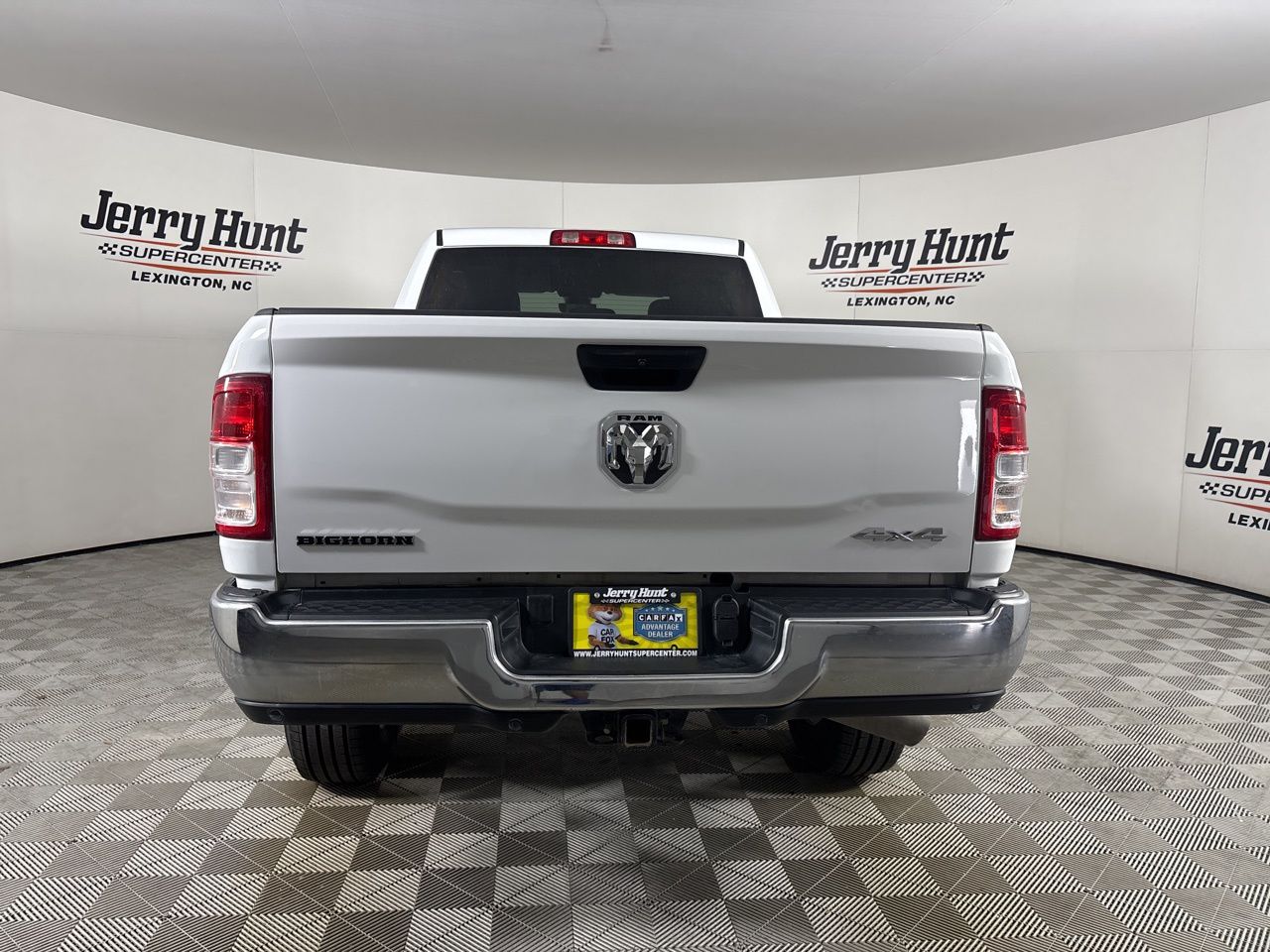 View vehicle photo 5