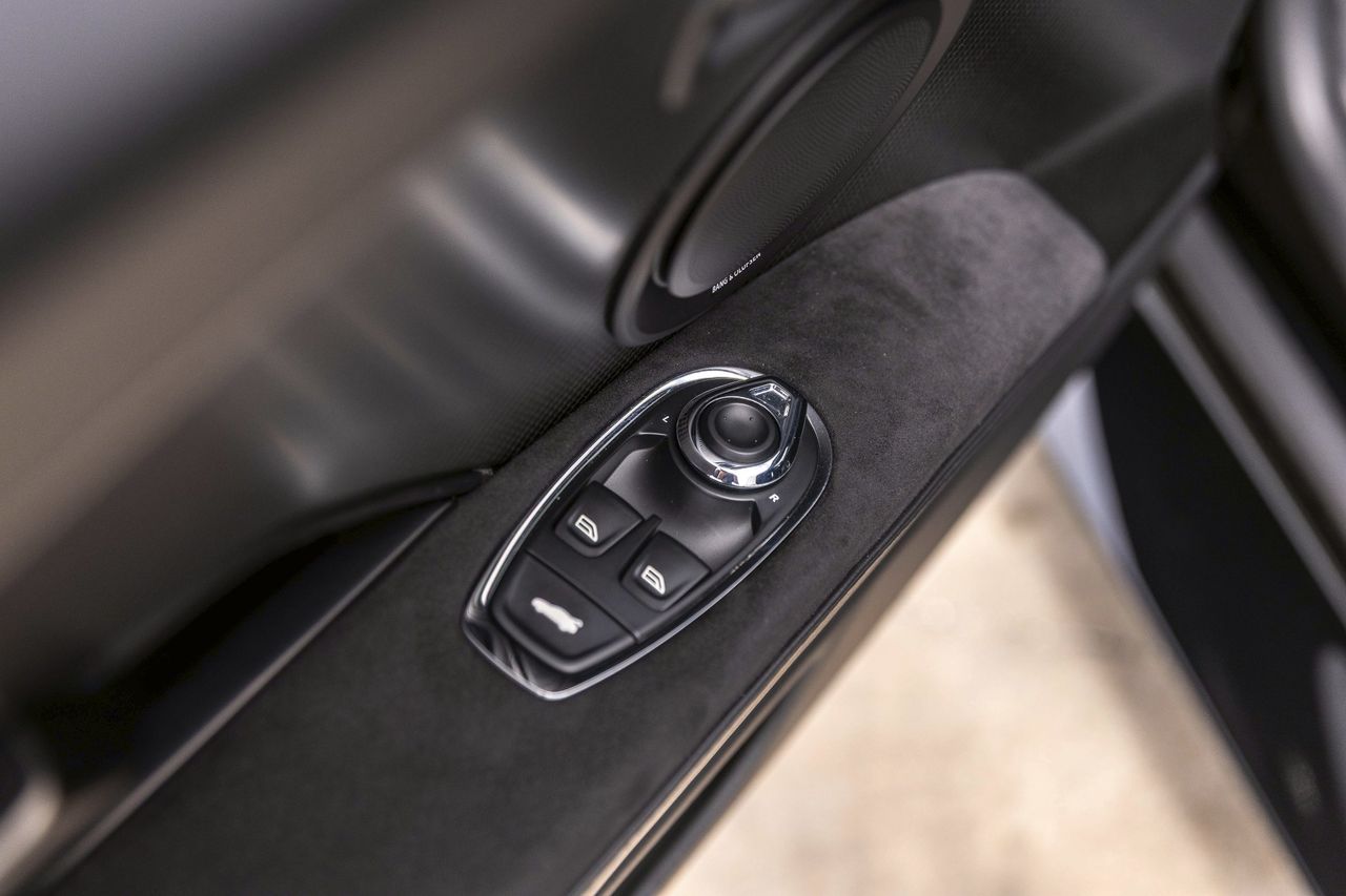 Used Car 2019 Aston Martin Dbs  Superleggera For Sale Under $230,000 In Austin, Texas