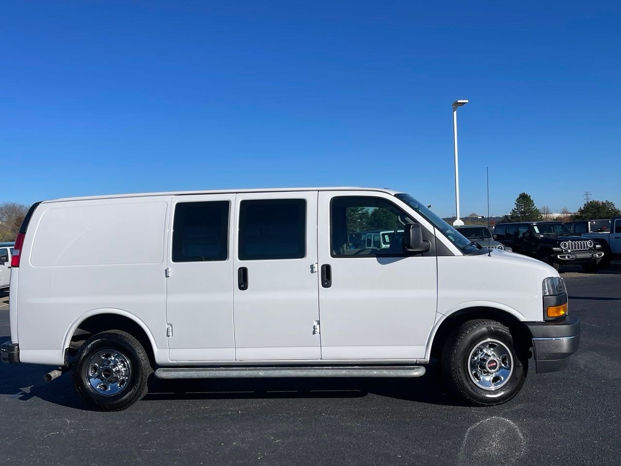 2021 GMC Savana 2500 Work Van 2